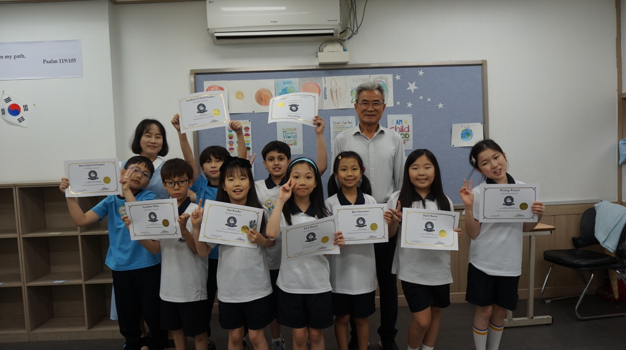 25.06.26 Curricular Awards