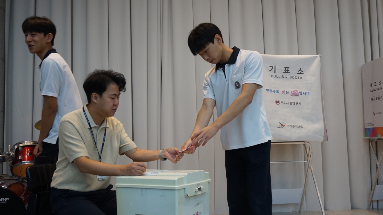26.09.04 Election Day